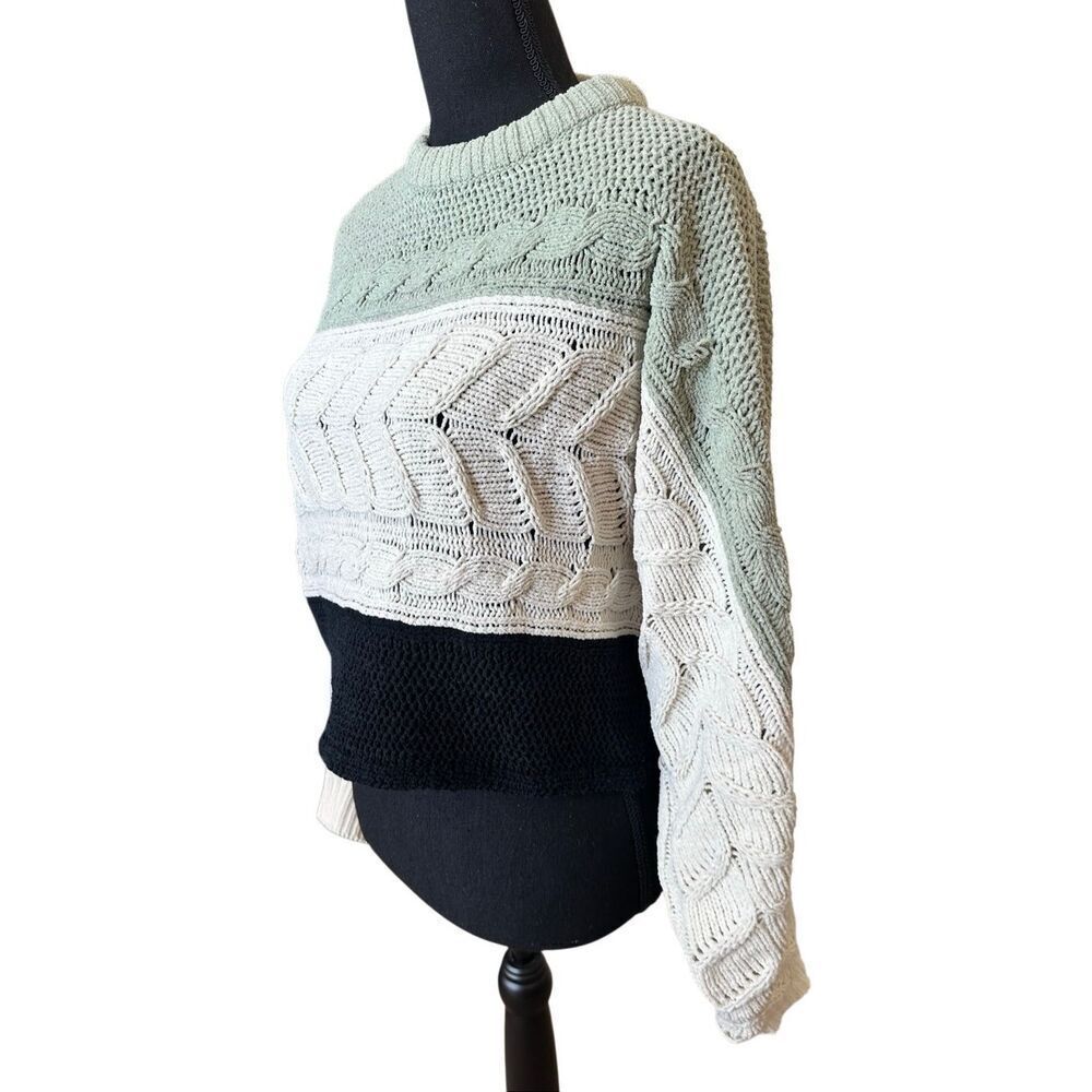 Planet Gold Sage & Cream Cable Knit Cropped Sweater - Sz Large